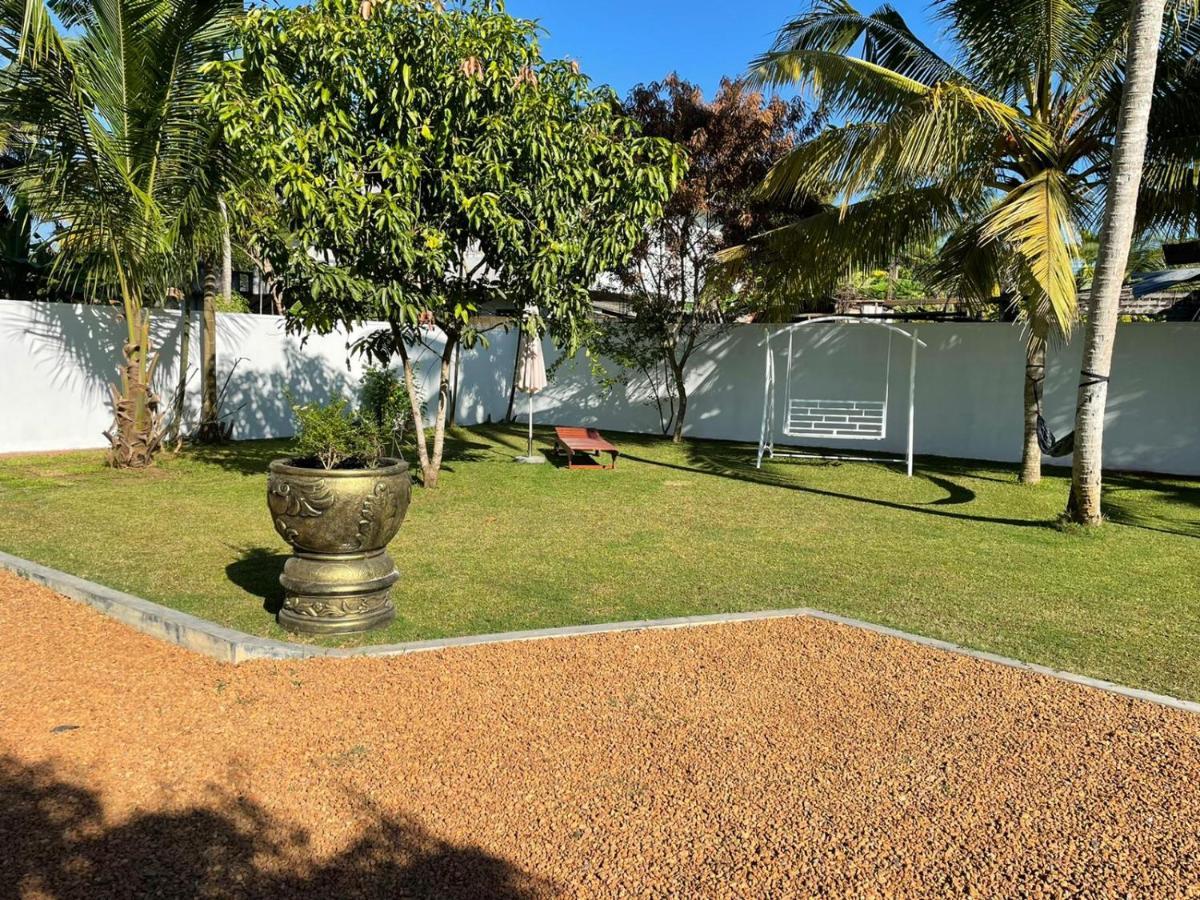 Villa Alex Beruwala Esterno foto