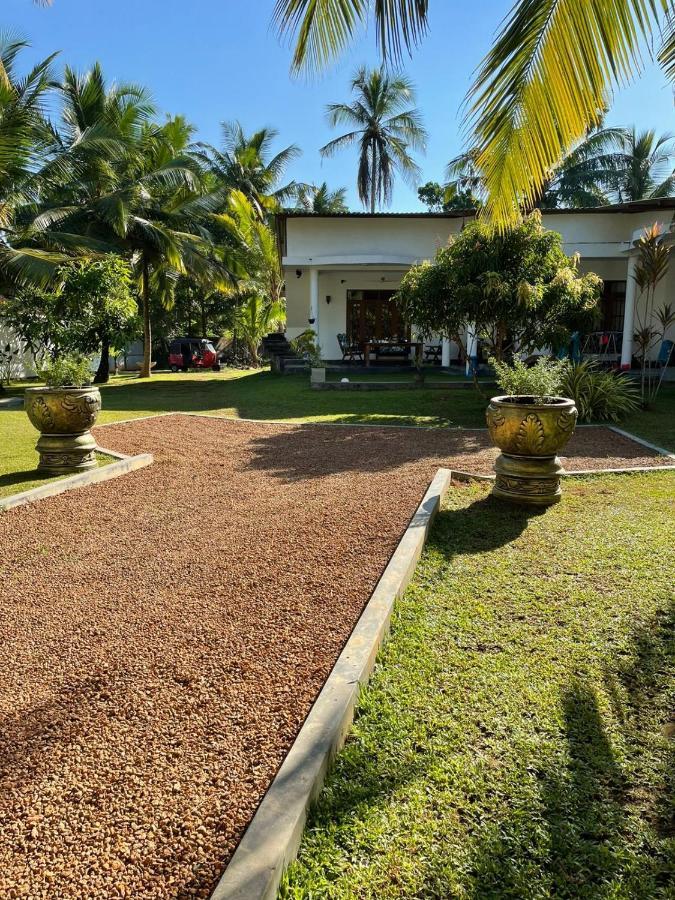 Villa Alex Beruwala Esterno foto