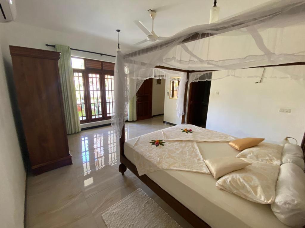 Villa Alex Beruwala Esterno foto